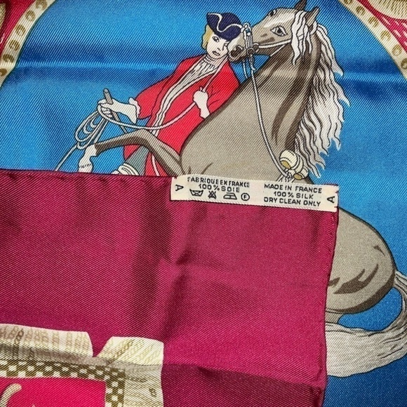 Hermes 100% Silk Scarf “LA PRESENTATIONS” Purple Knight Carriage Carre 90 - Picture 6 of 15